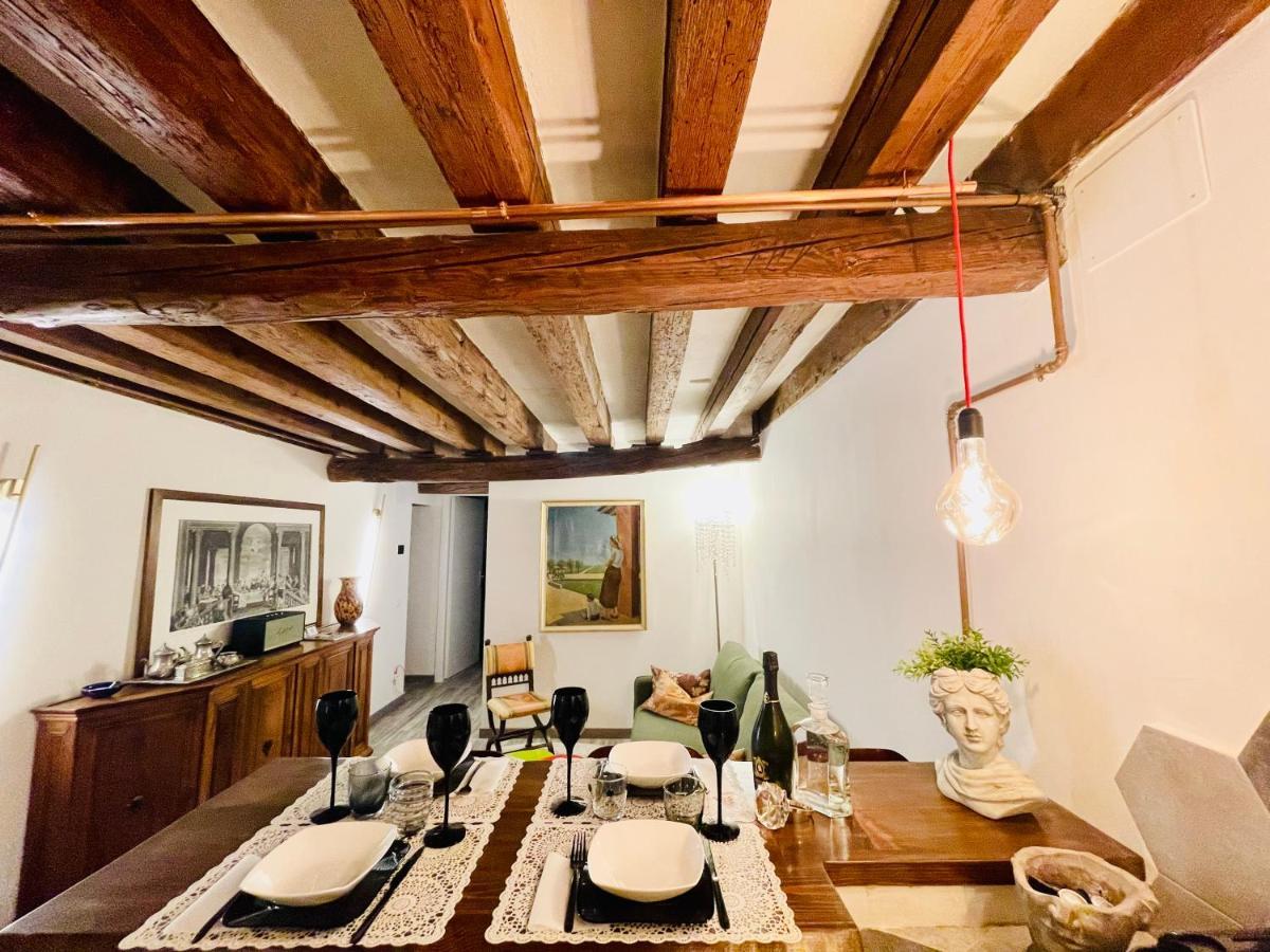 Apartment Casa Furlani Ai Dalmati - Your On The Canal *