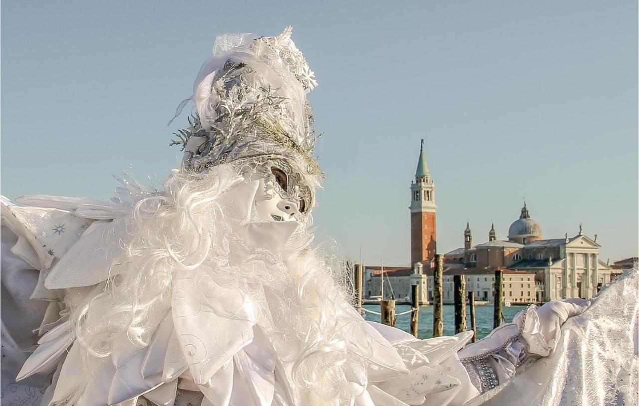 Nice Apartment In Venezia -Ve- With Wifi * Venice
