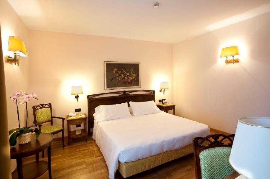 Rialto Hotel