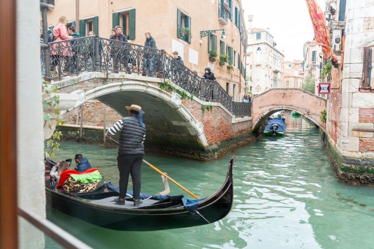 Casa Manina Sul Ponte - Your Private Canal View Apartamento Veneza