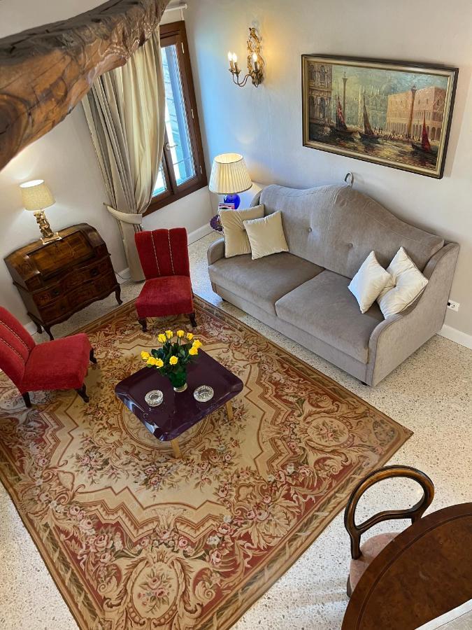 Casa de férias Palazzo Veneziano Direct At The Canal With Roof Terrace