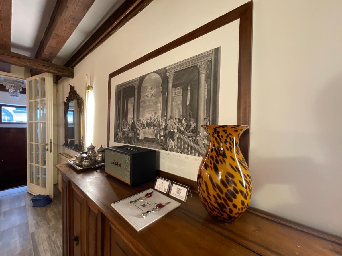 Casa Furlani Ai Dalmati - Your On The Canal Apartment