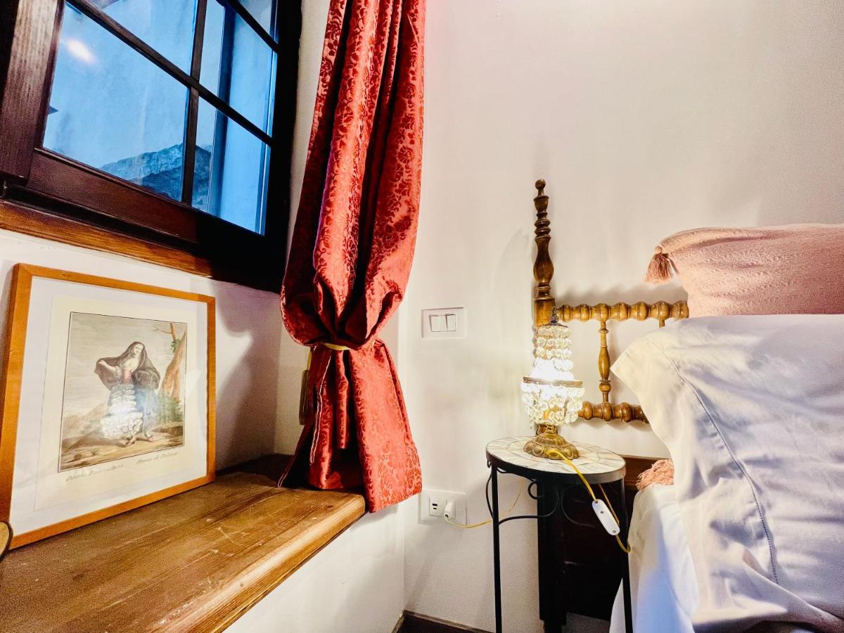 Casa Furlani Ai Dalmati - Your On The Canal Apartment *