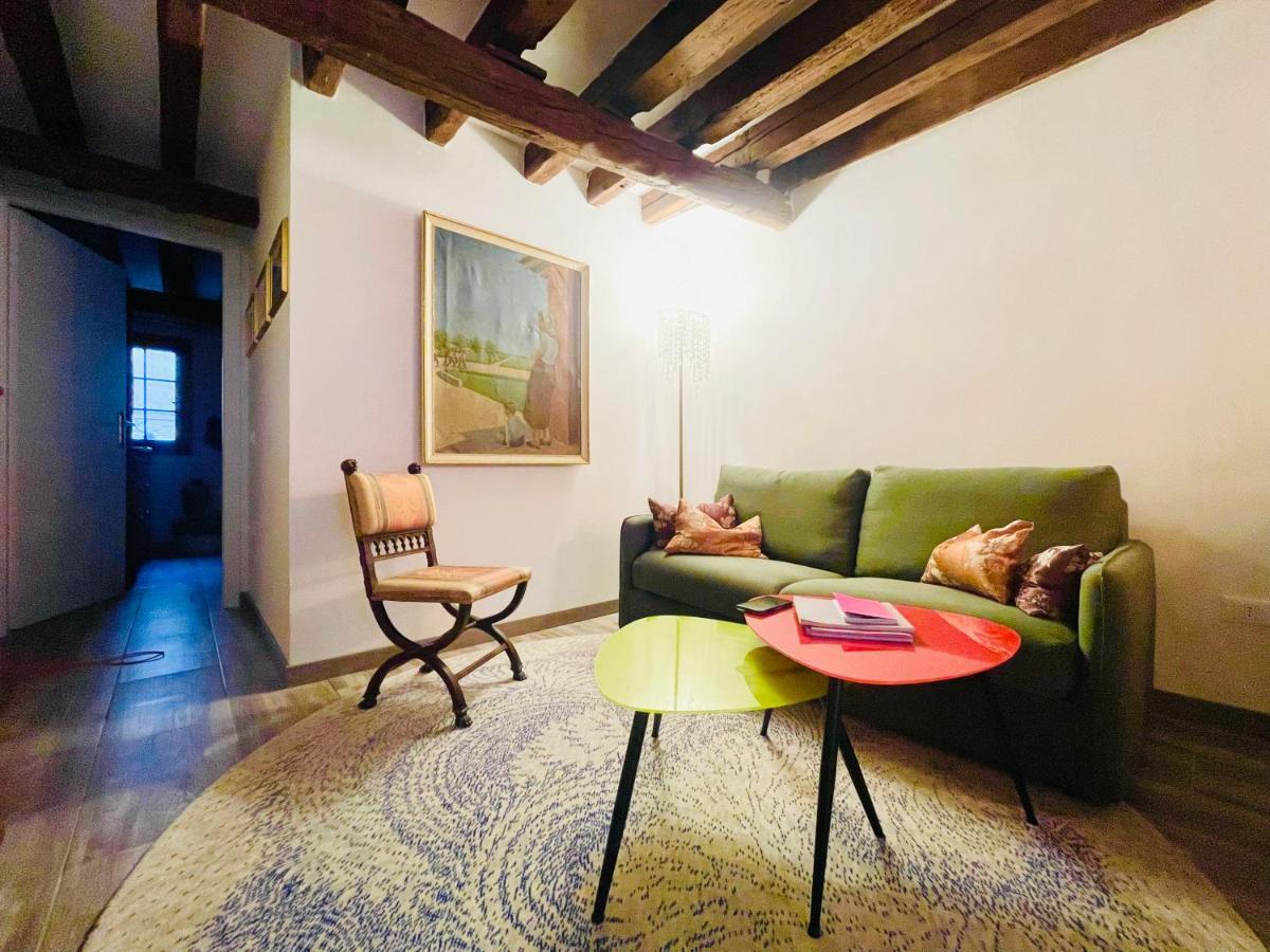 Casa Furlani Ai Dalmati - Your On The Canal Apartment