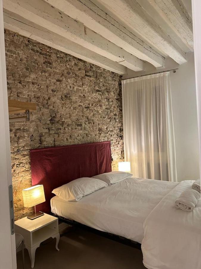 Venetian Apartment