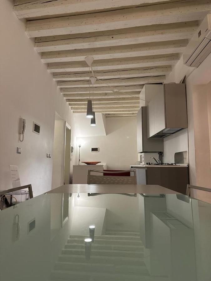 Venetian Apartment