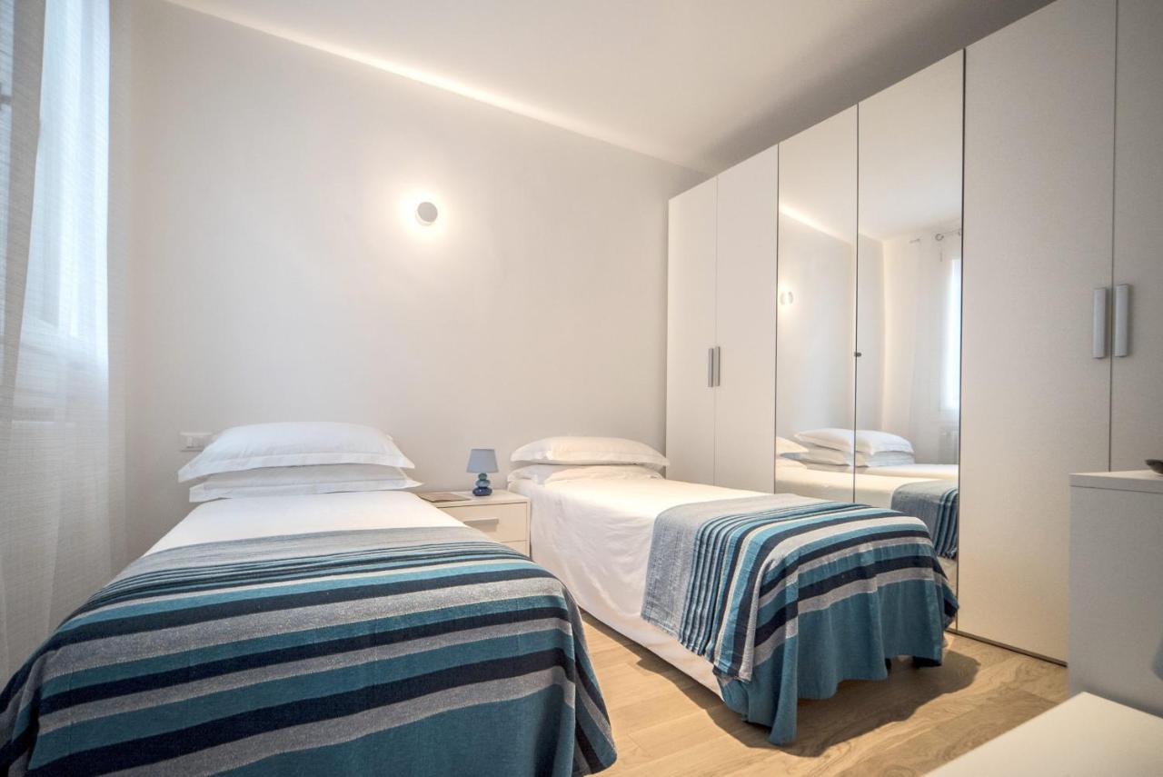Apt. Modern Style Apartment Venice