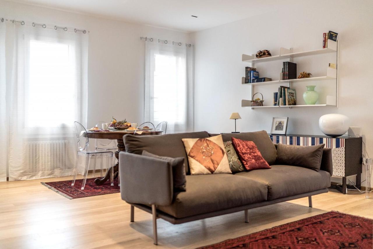 Apartment Apt. Modern Style *