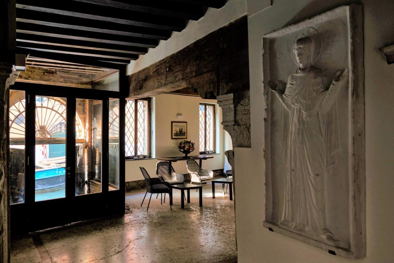 Ca' Foscolo Aparthotel 2*