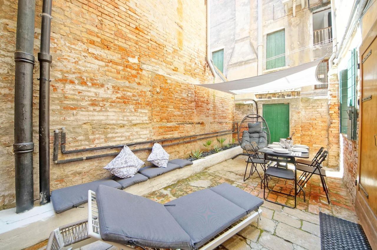 Apartment Gondola View Venice