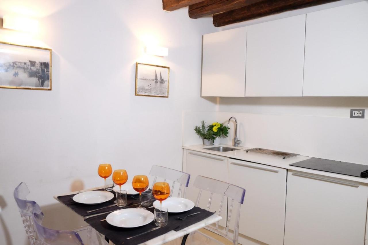 Flowery Apartment *