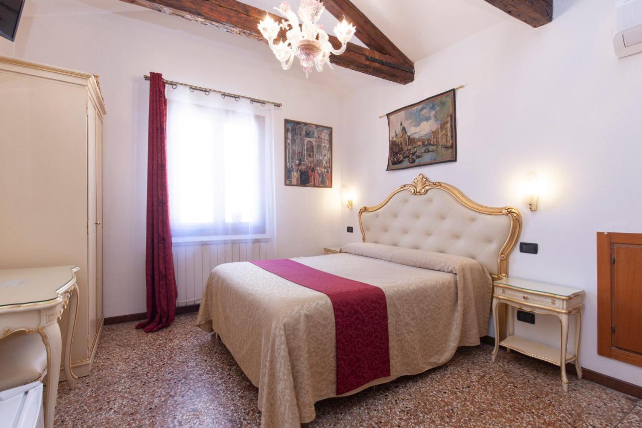 Alloggi Ss Giovanni E Paolo Guest house