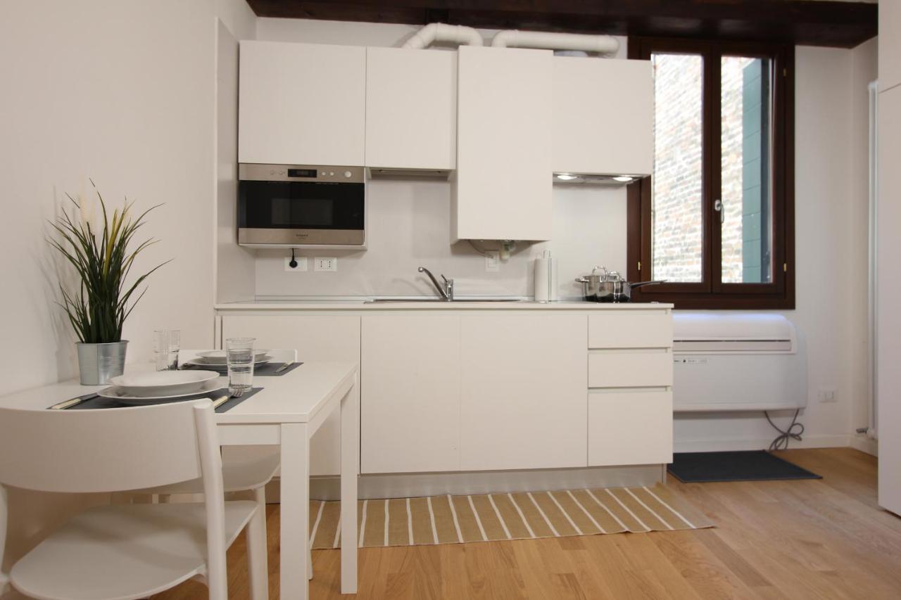 Rialto Apartment *