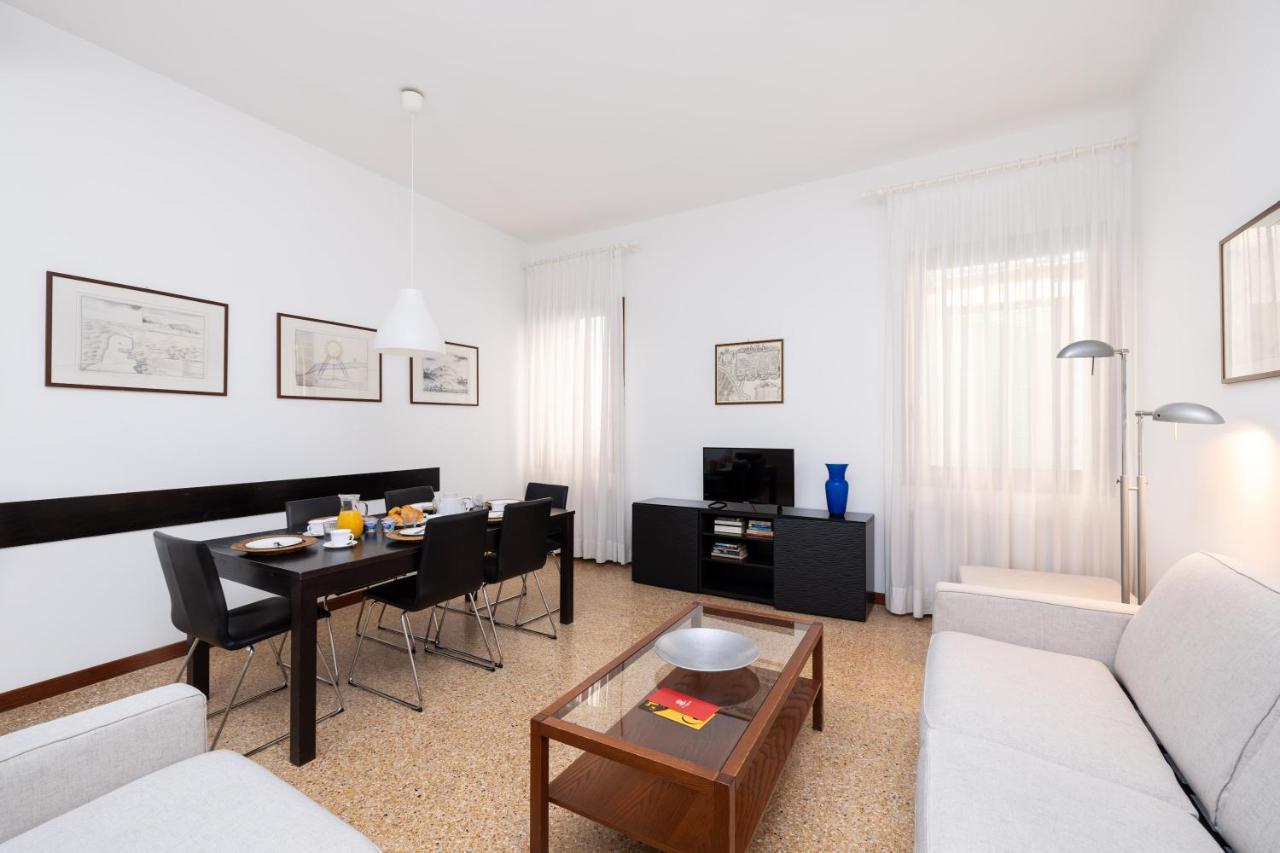 Ca' Foscolo Aparthotel 2*