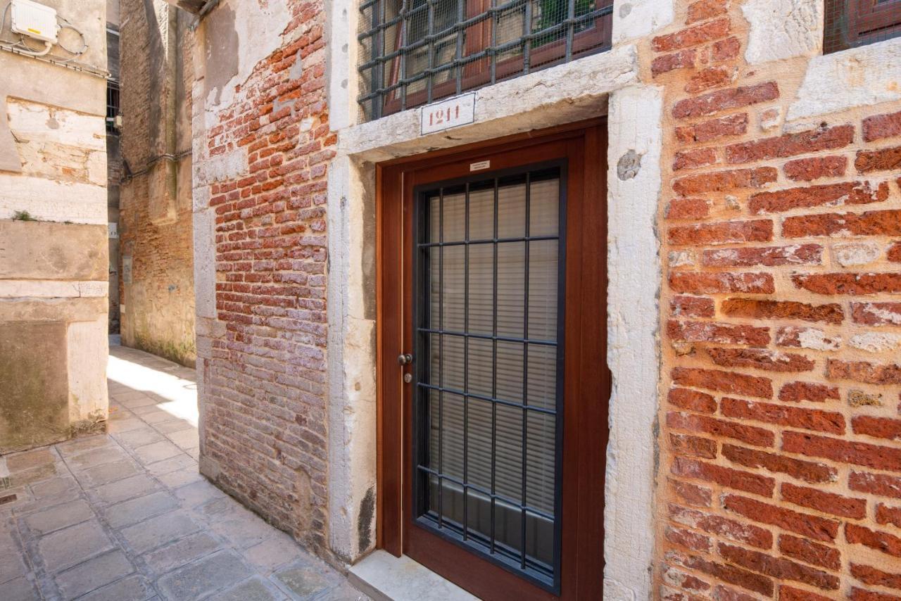 Rialto Boutique * Venice