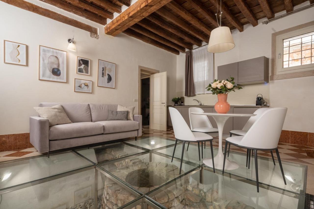 Apartment Lion Palace - San Marco R&r