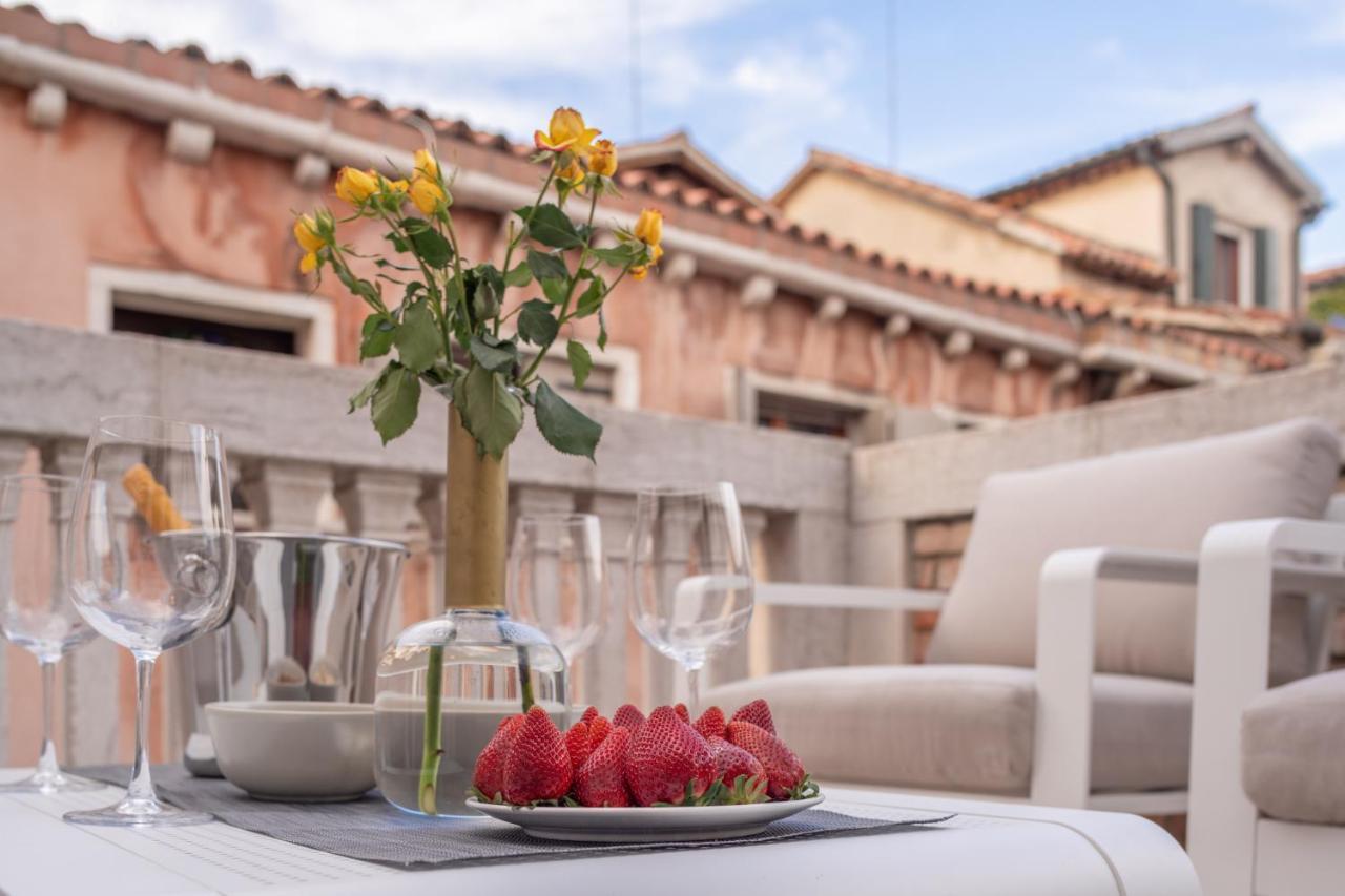 Apartment Lion Palace - San Marco R&r Venice