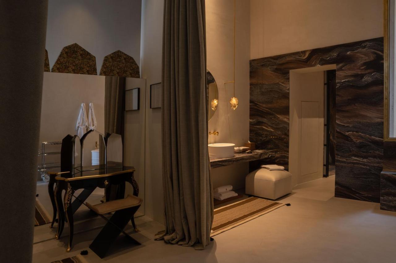 Hotel The