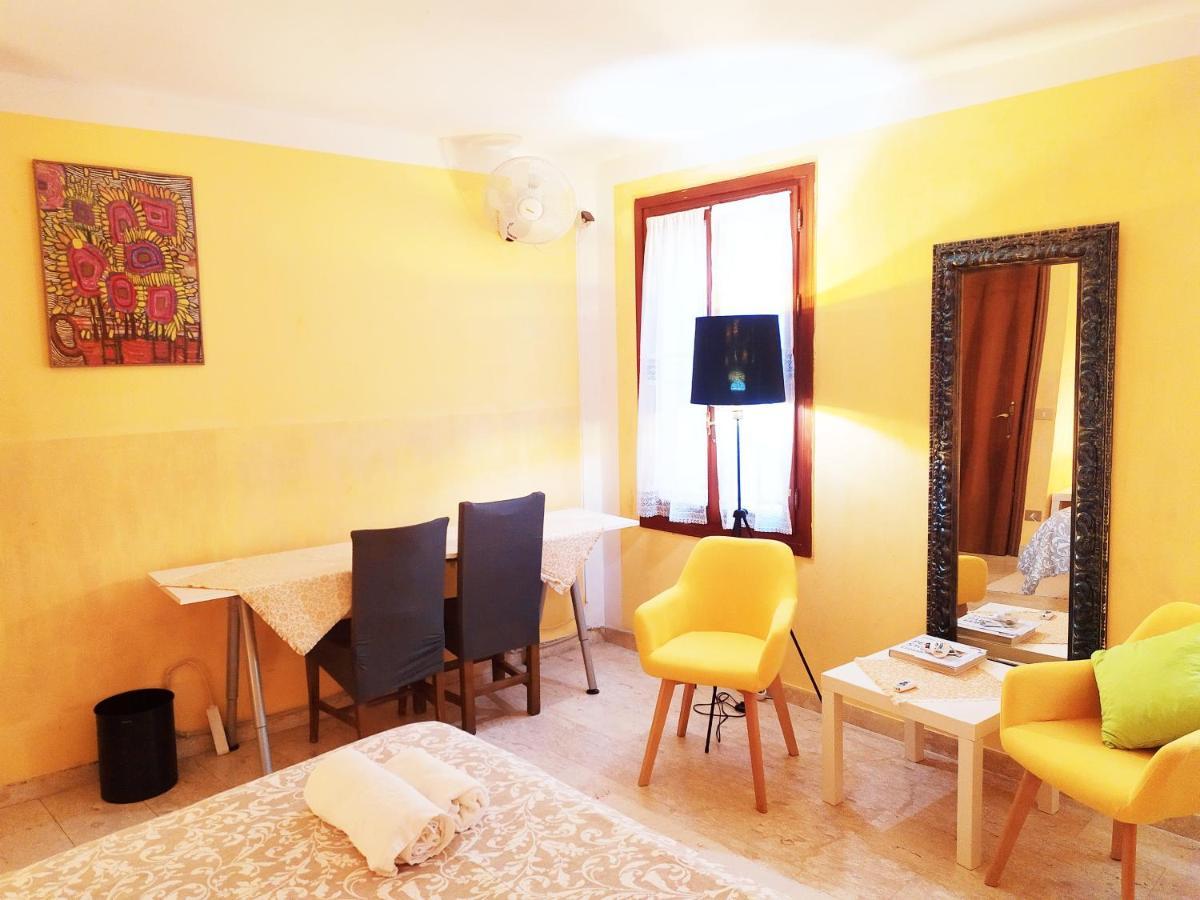 Two Steps From Rialto Bridge Guest house Venice