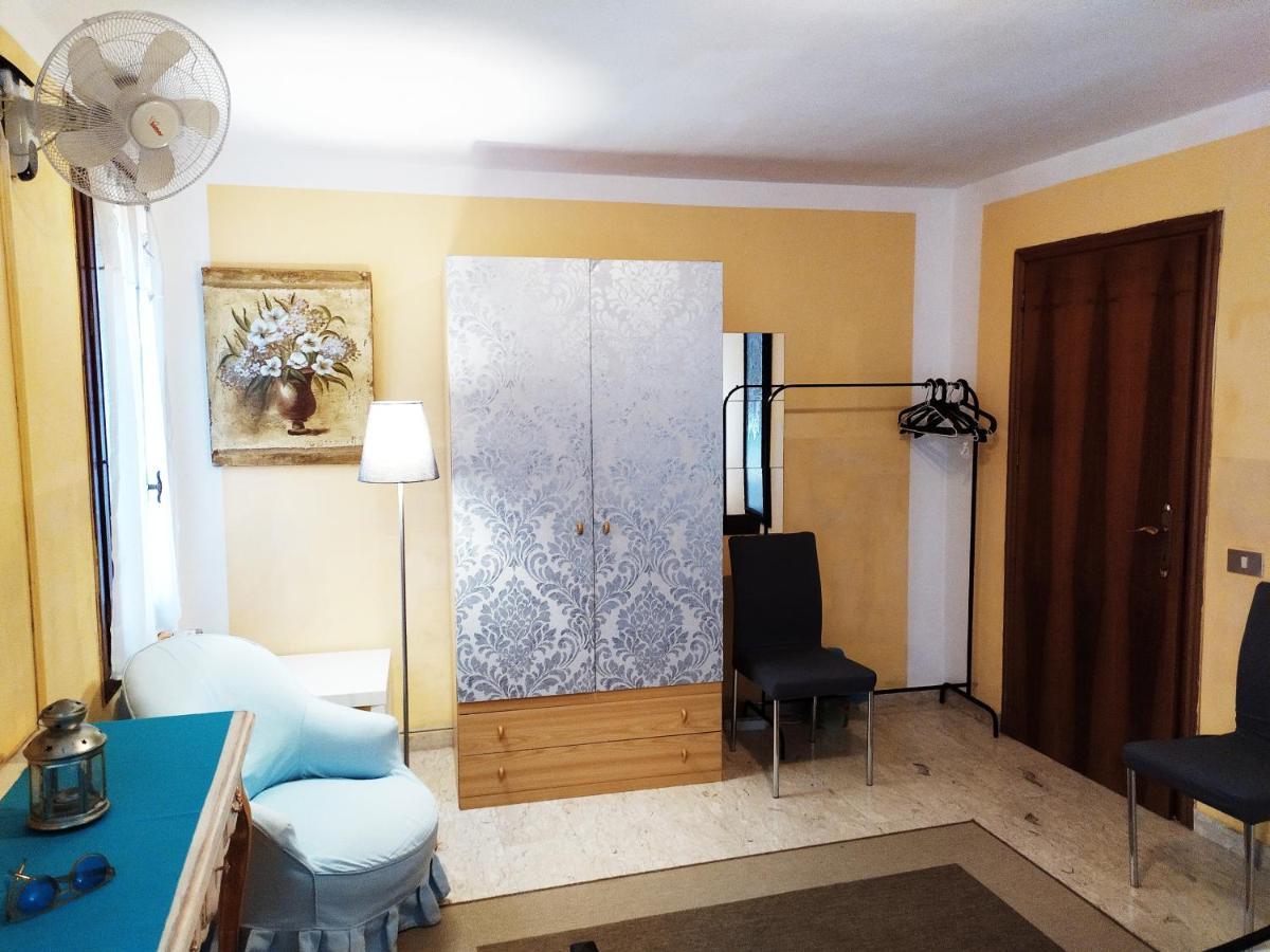 Guest house Two Steps From Rialto Bridge
