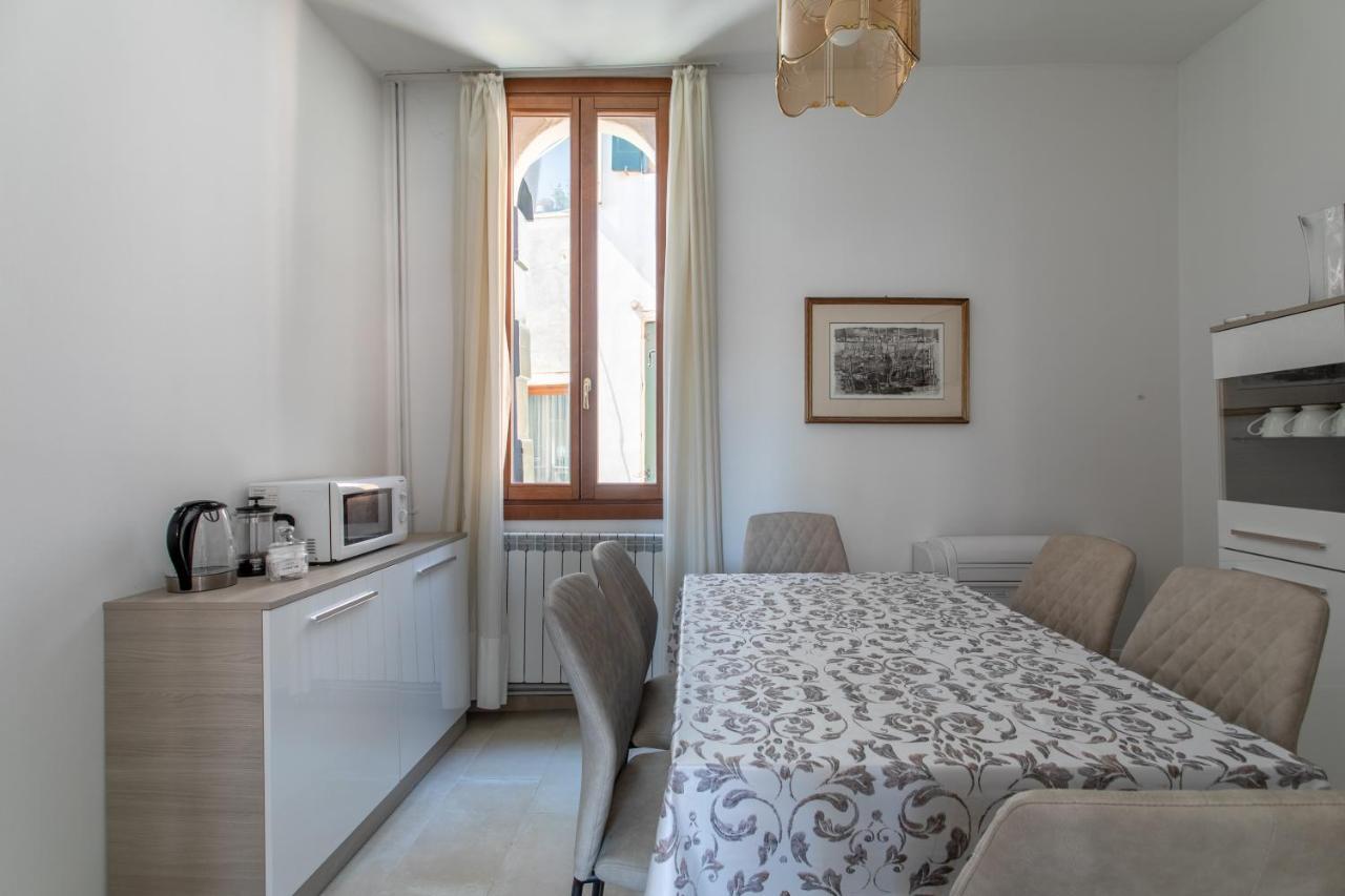 Ca Santa Ternita * Venice