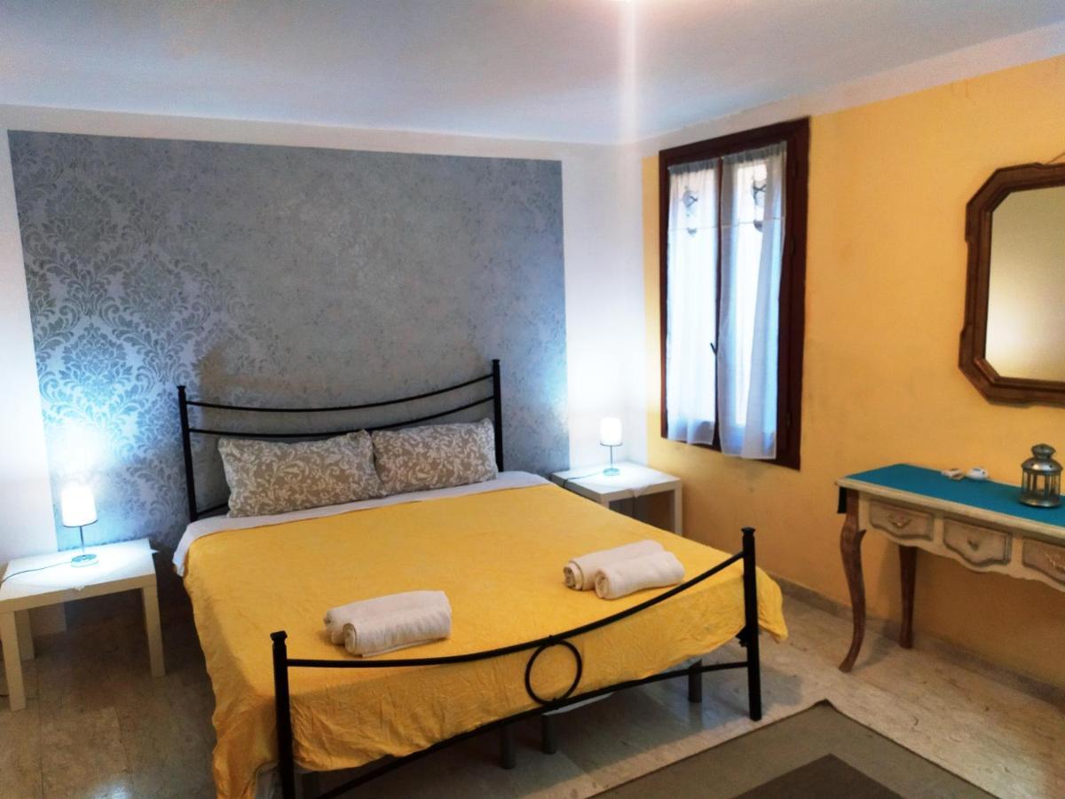 Guest house Two Steps From Rialto Bridge