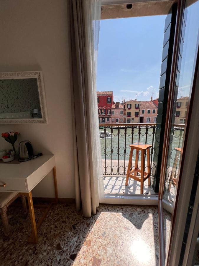 Homestay Canal View Venice