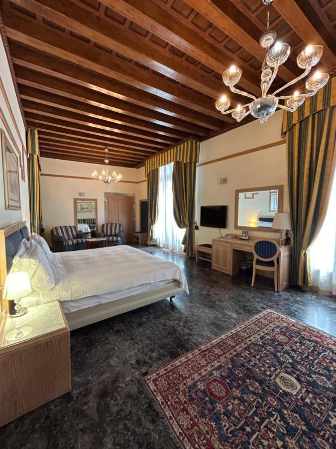 Foscari Palace Hotel