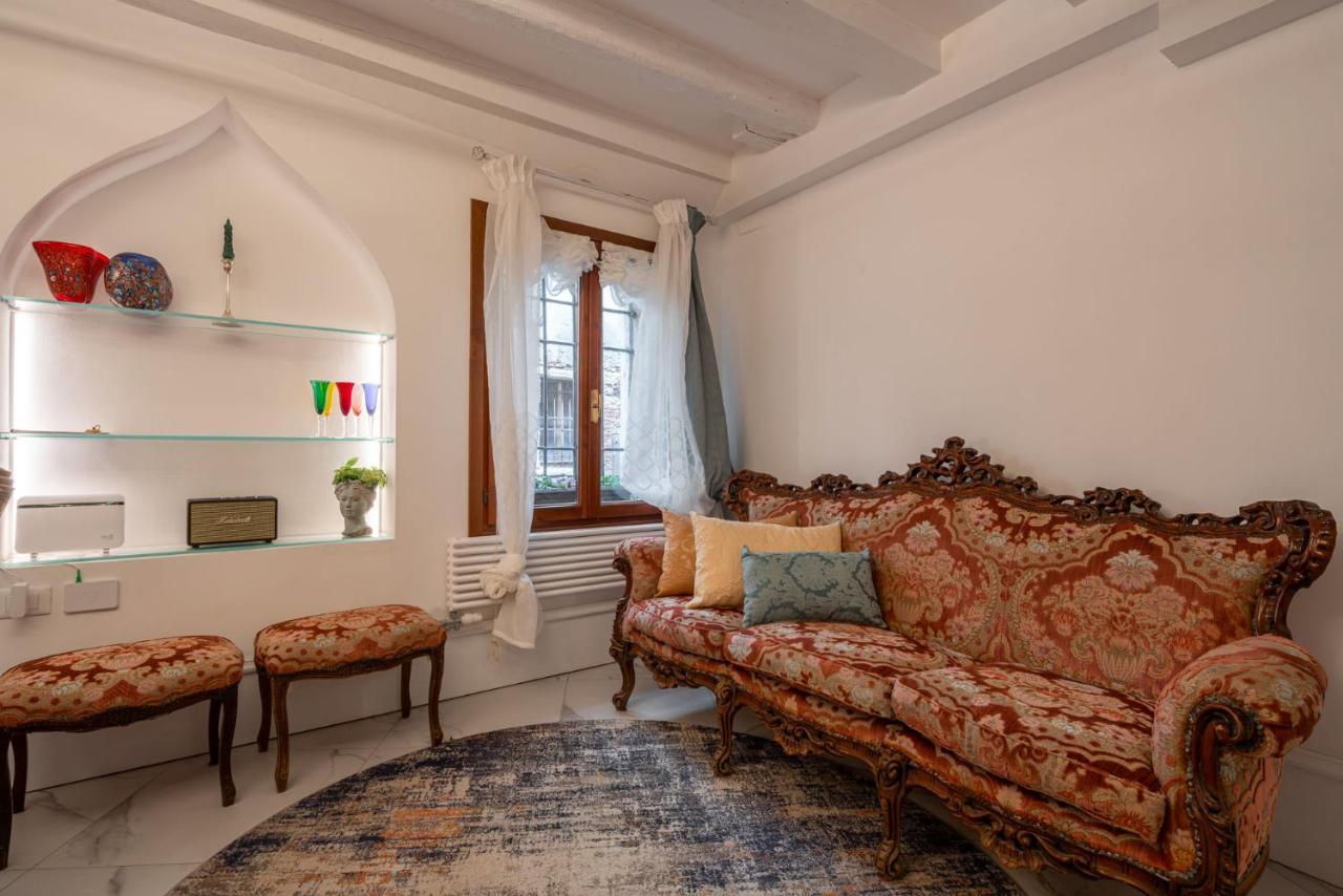 Apartment Casa Al Ponte Scudi - 4 Windows On The Canal Venice