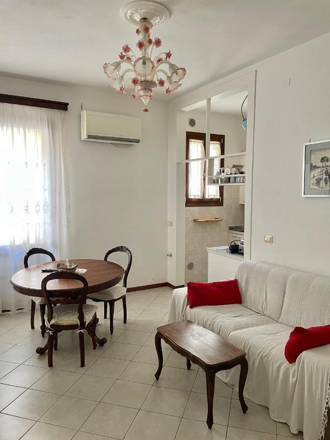 Queen House Apartment
