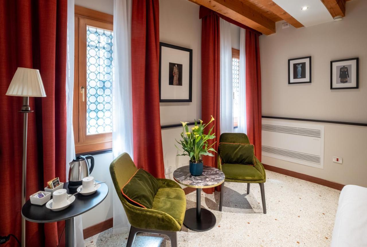 Palazzina Fortuny 3* Venice