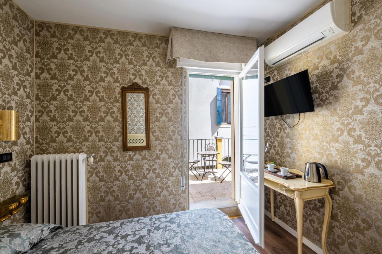 Apostoli Garden Hotel