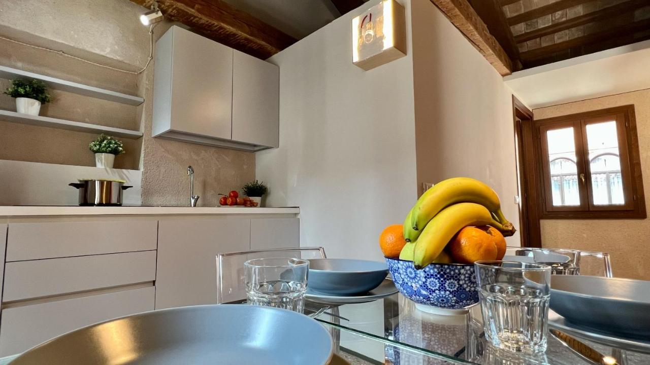 Apartment Romantic Grand Canal