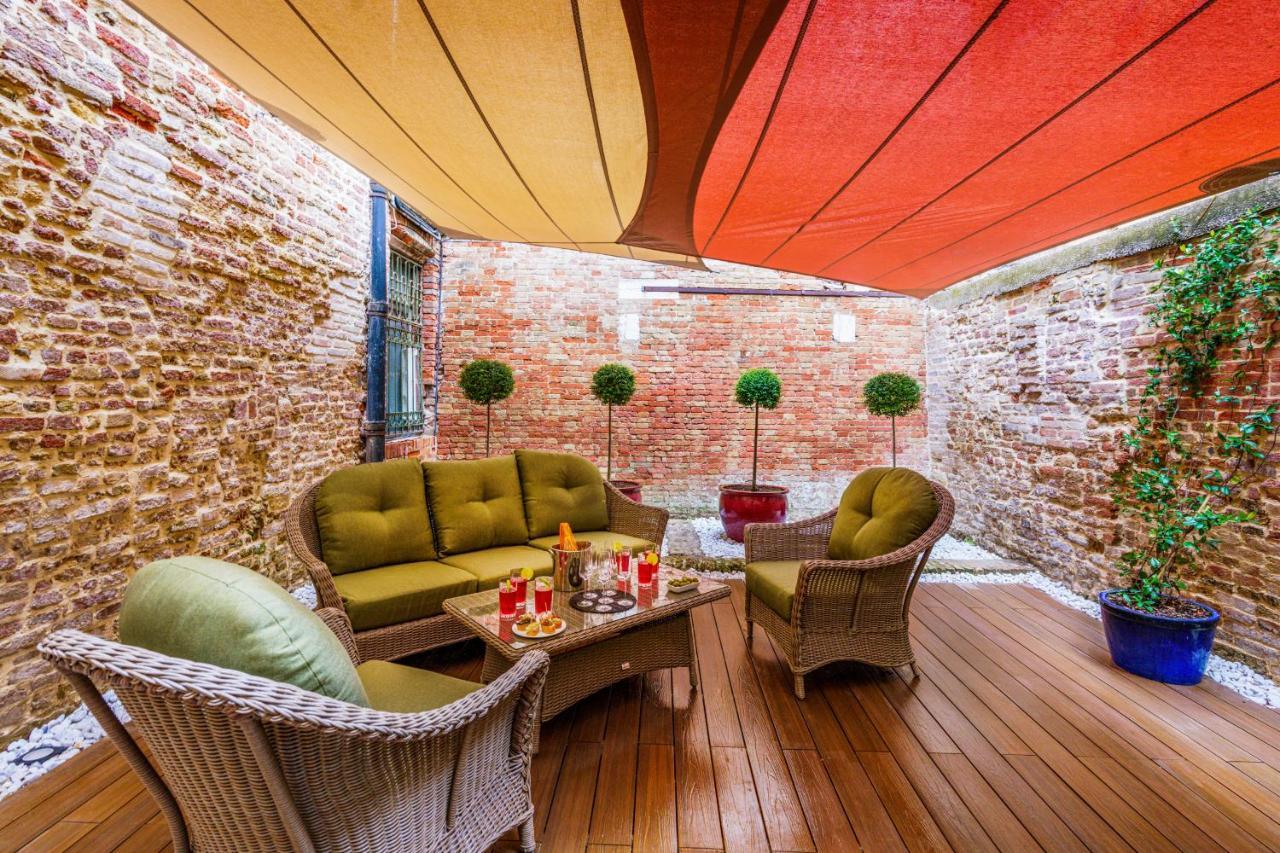 Corte Della Palma Superb Venetian Garden Apartment Venice
