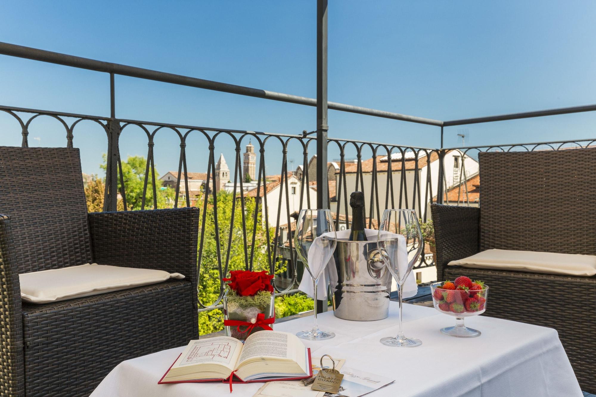 Palazzo Guardi 3* Veneza
