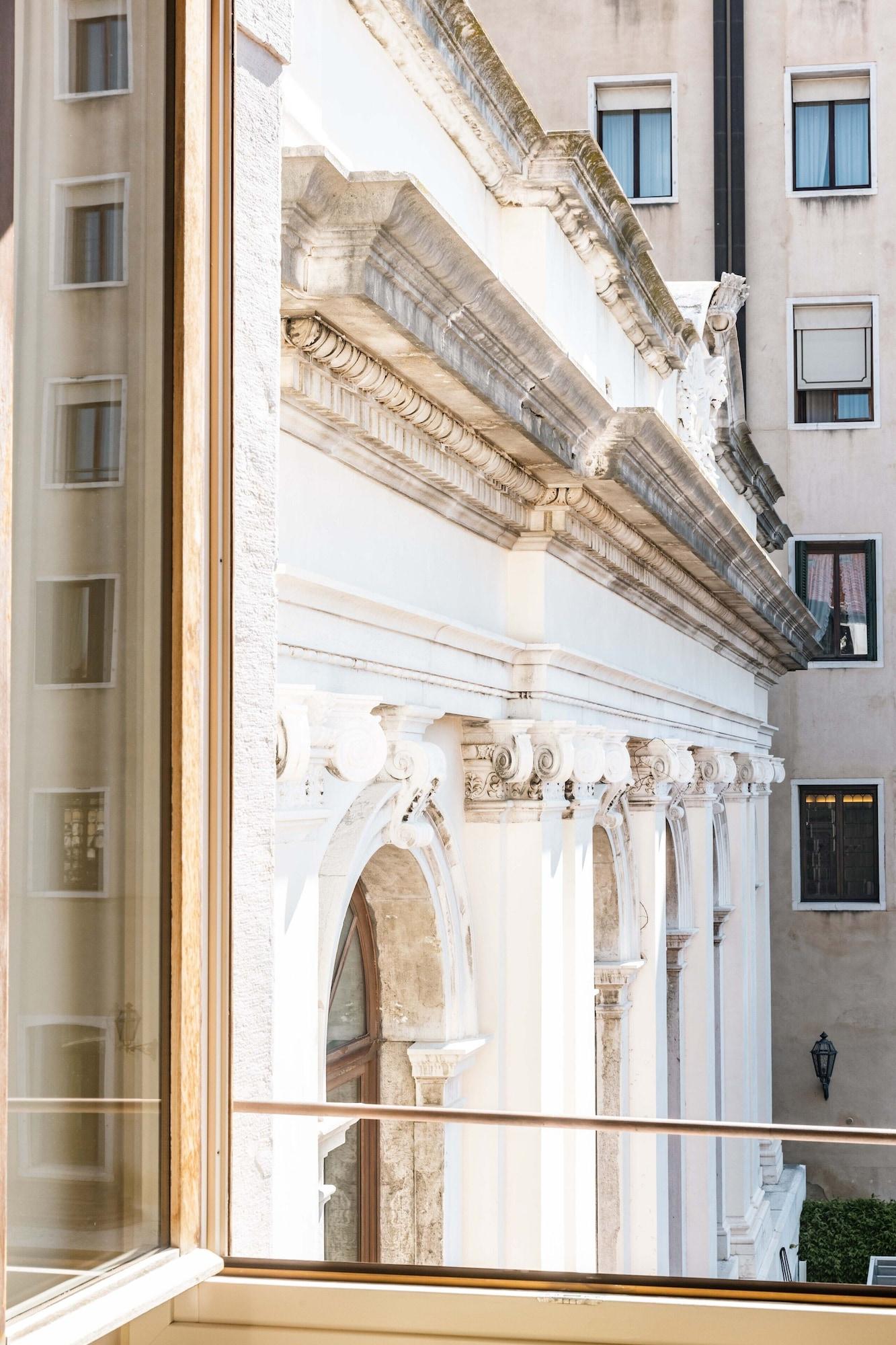 Hotel Dei Dragomanni