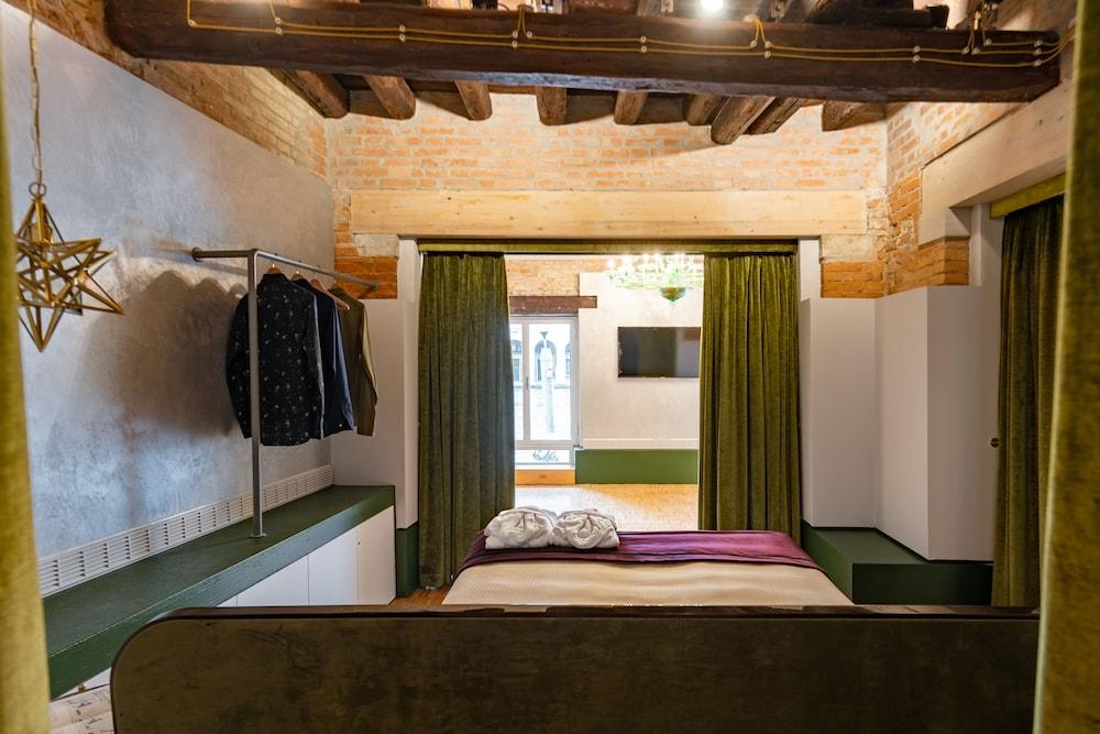 Locanda Leon Bianco On The Grand Canal Guest house 3*