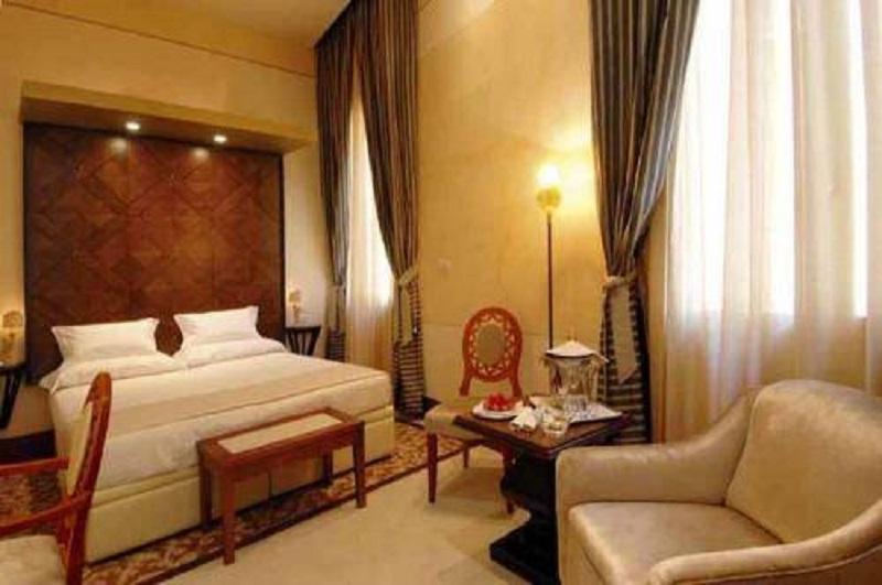 Dei Dragomanni Hotel 4*