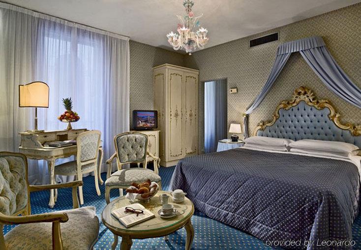 Rialto Hotel Venice