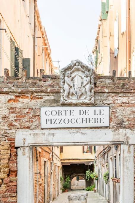 Dream's Door With Canal View In * Venice