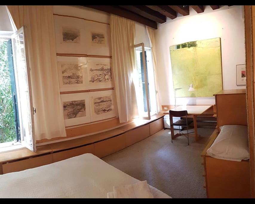 Appartamento Open Space A Fra Architettura E Pittura, Fra Moderno E Antico *