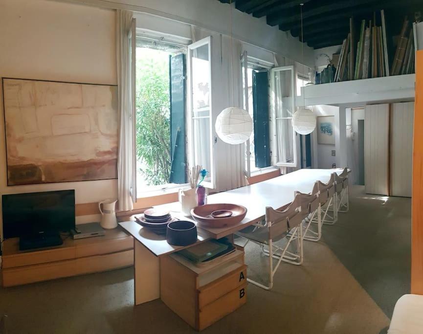 Appartamento Open Space A Fra Architettura E Pittura, Fra Moderno E Antico *