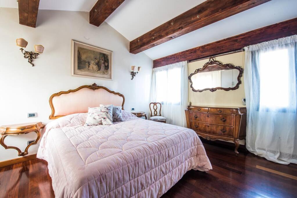 Attic Behind St. Mark's Square Apartment Venice