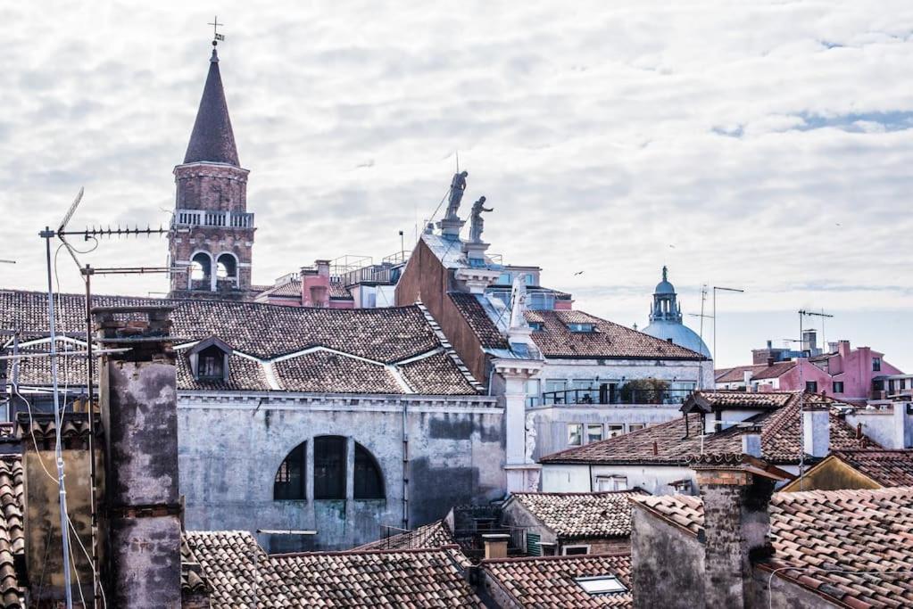 Apartment Attic Behind St. Mark's Square *