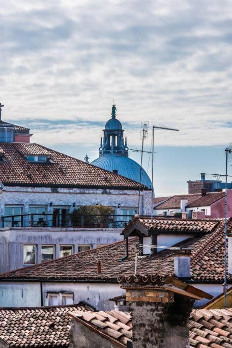 Apartment Attic Behind St. Mark's Square Venice