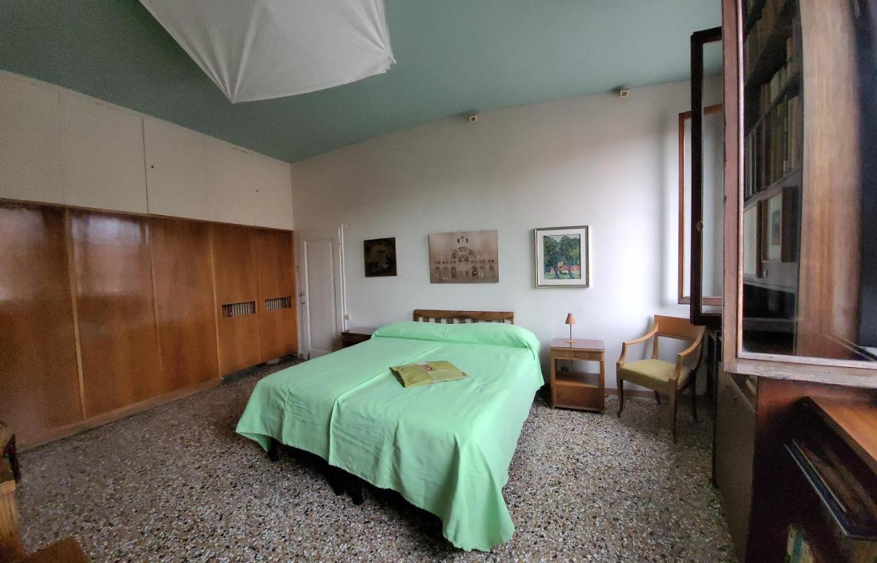 Casa Calle Renier Homestay *