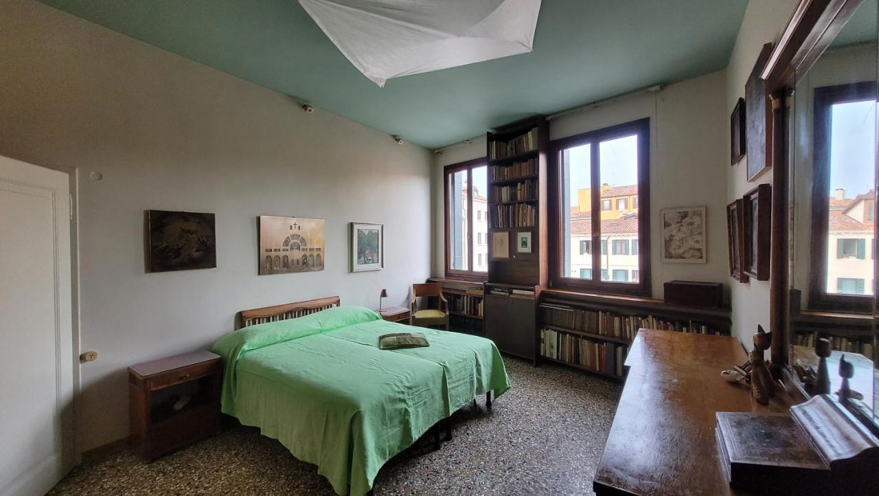 Casa Calle Renier Homestay *