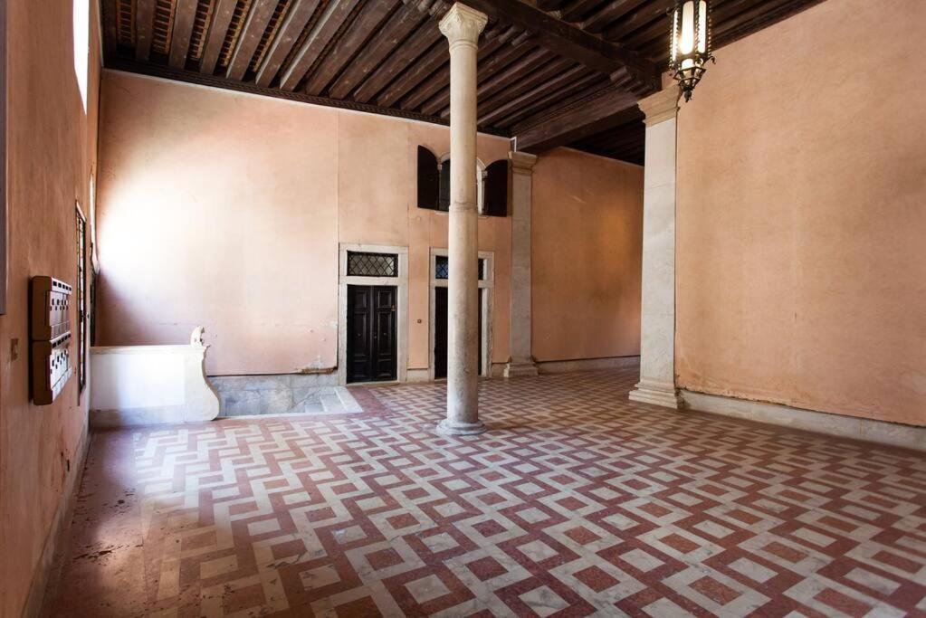 Charm - Close To Rialto And San Marco Apartment