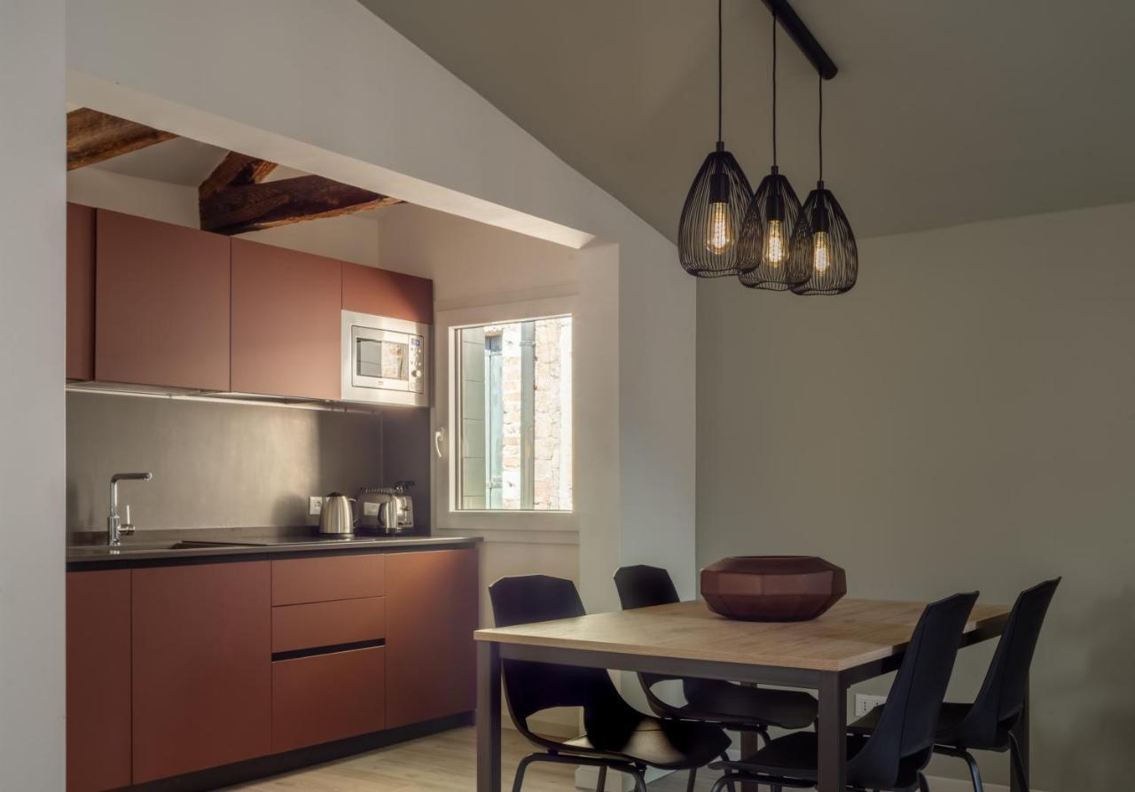 Sant'aponal Cozy With Balcony R&r * Venice
