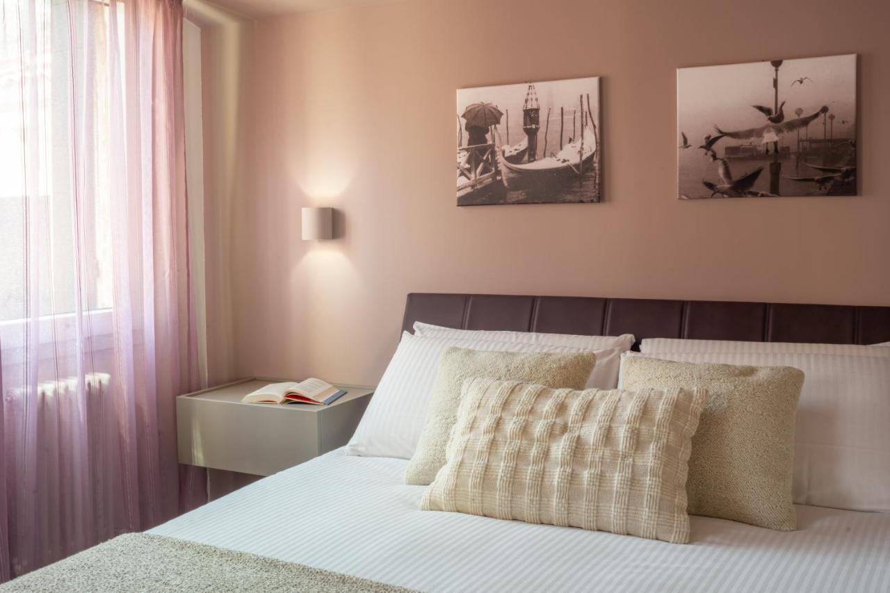 Apartment Sant'aponal Cozy With Balcony R&r Venice